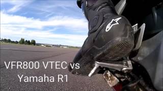 VFR800 VTEC vs Yamaha R1 060 0100 0125 Henstridge Airfield [upl. by Yahsat]